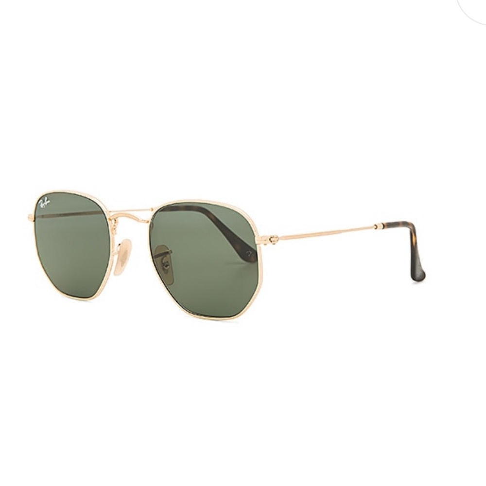 Ray-ban 51mm hexagon glasses. Slightly used. No major damage or scratches.